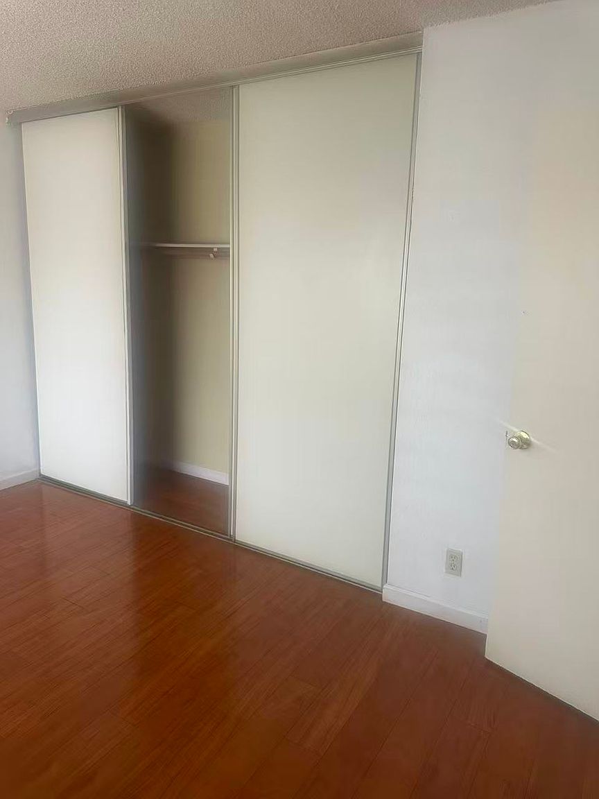 4802 Eagle Way photo 3