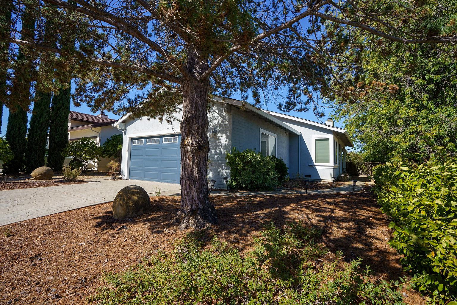 4498 Big Pine Ln photo 5