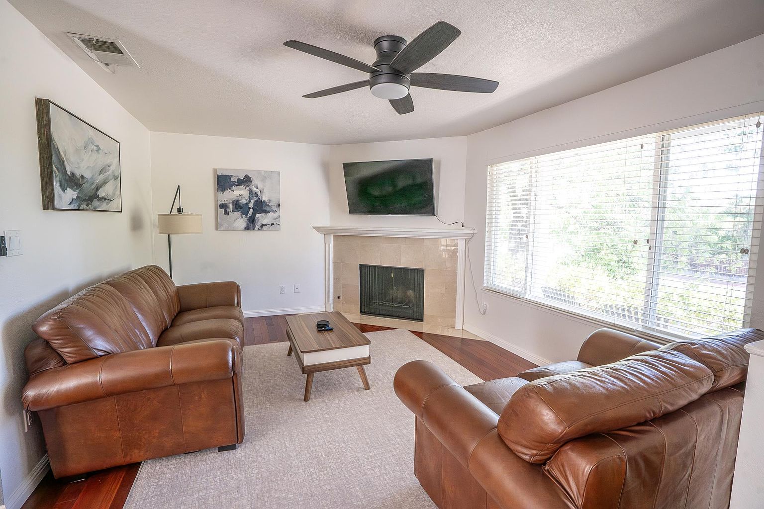 4498 Big Pine Ln photo 3