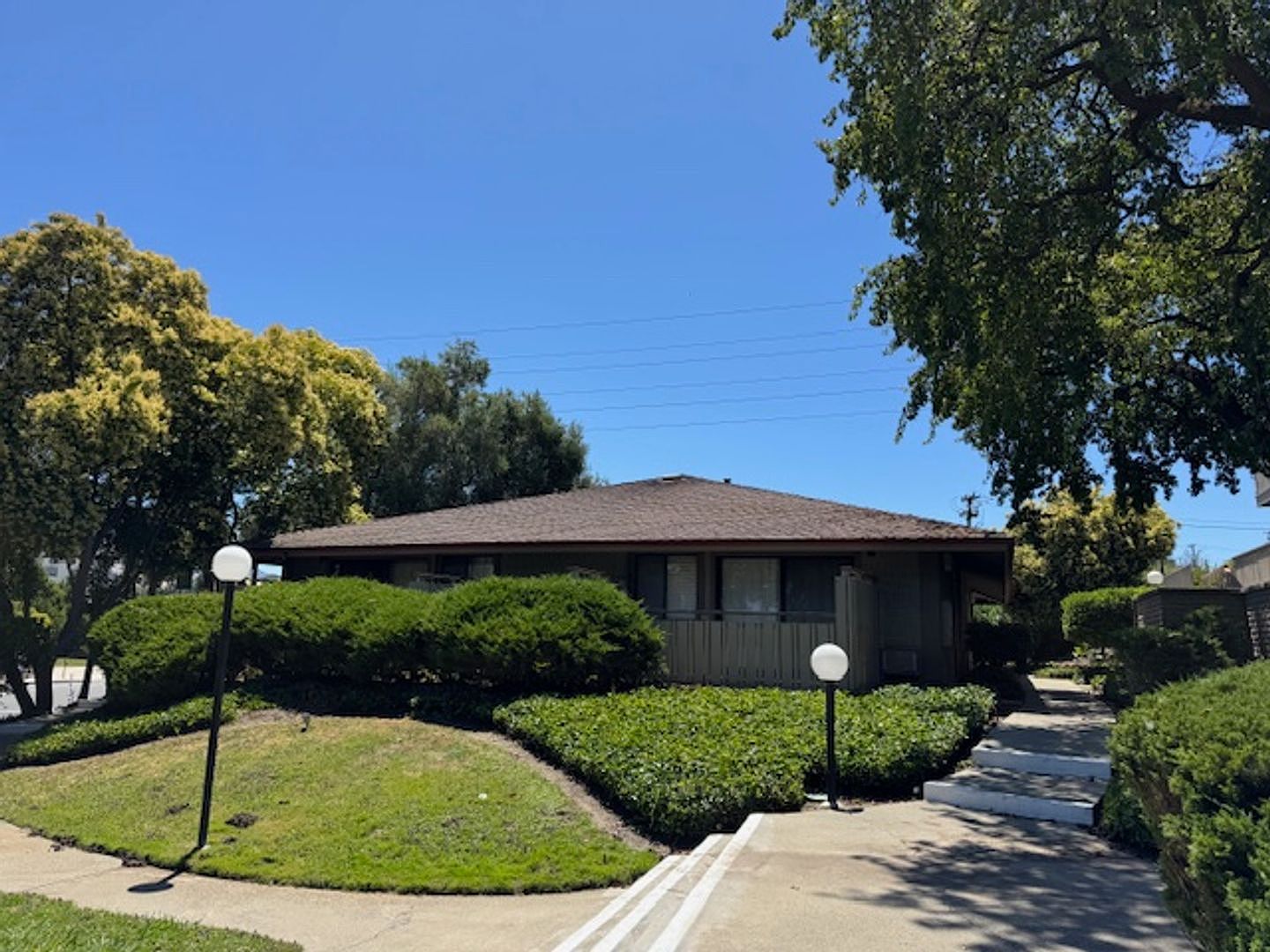 101 Kinross Dr photo 2