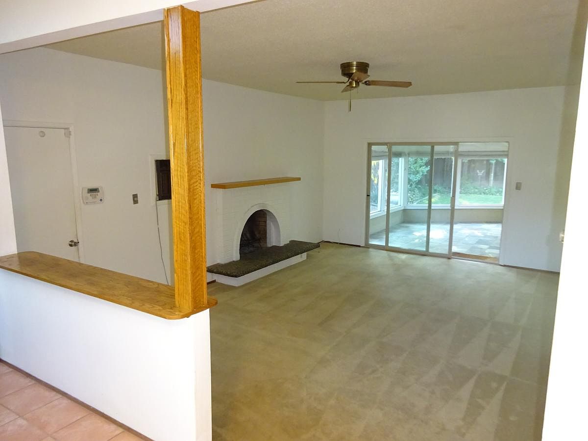 1363 Terrebonne Dr photo 5