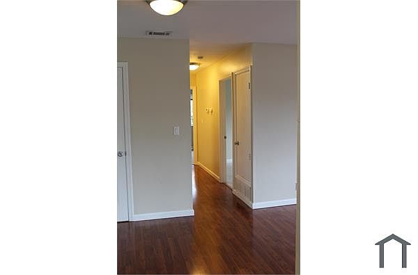 1092 Mohr Ln photo 5