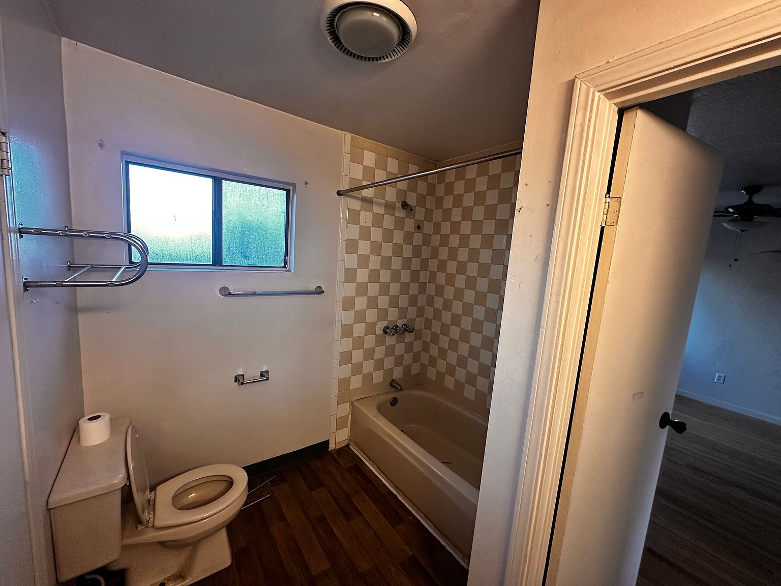 161 Beverly Dr photo 3