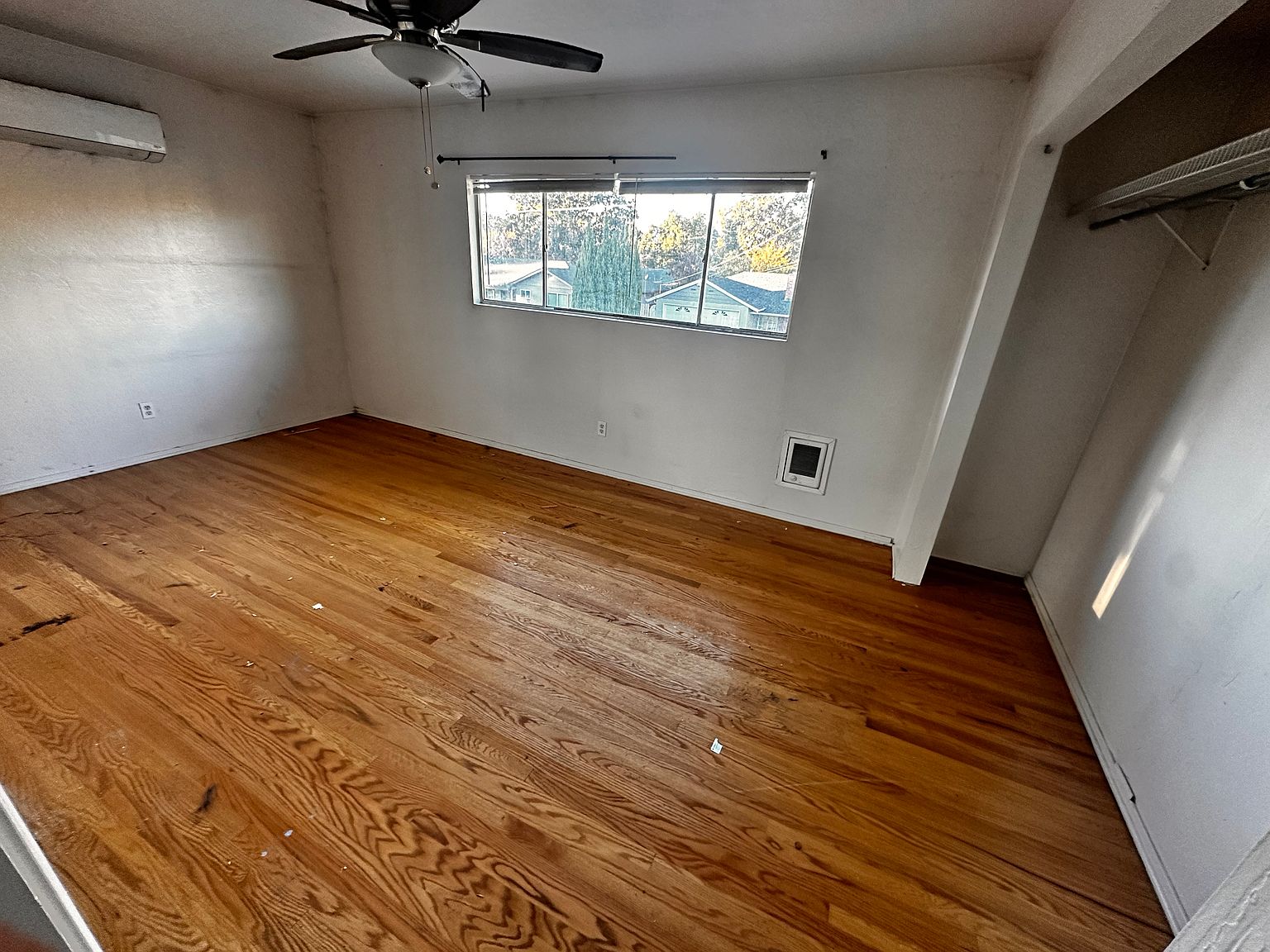 161 Beverly Dr photo 2