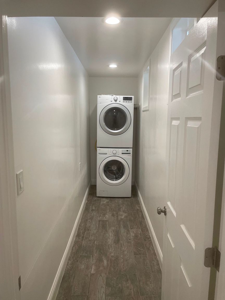 616 Aleta Pl photo 4
