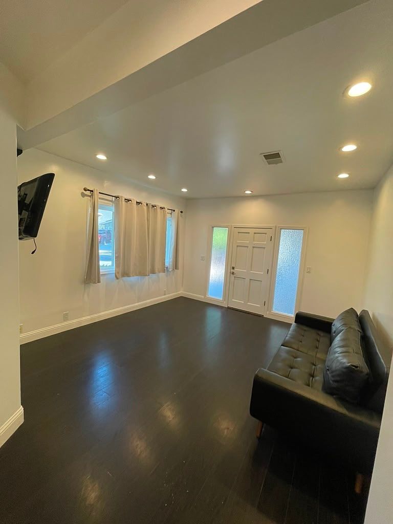 616 Aleta Pl photo 5