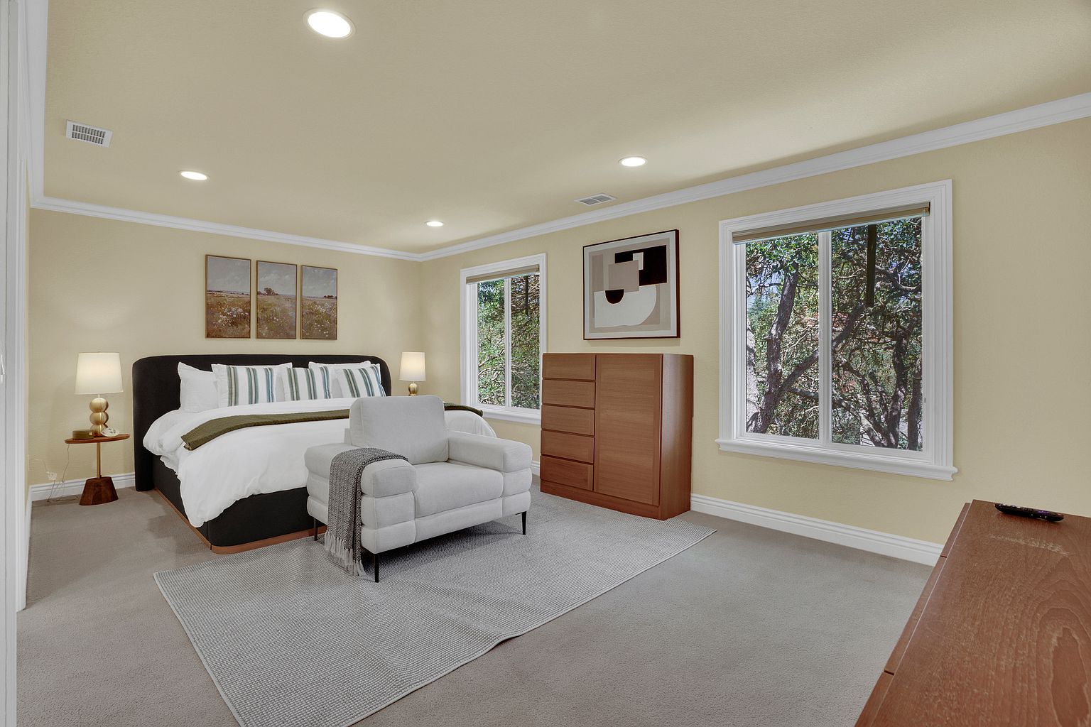 10 Saint Louis Ln photo 5