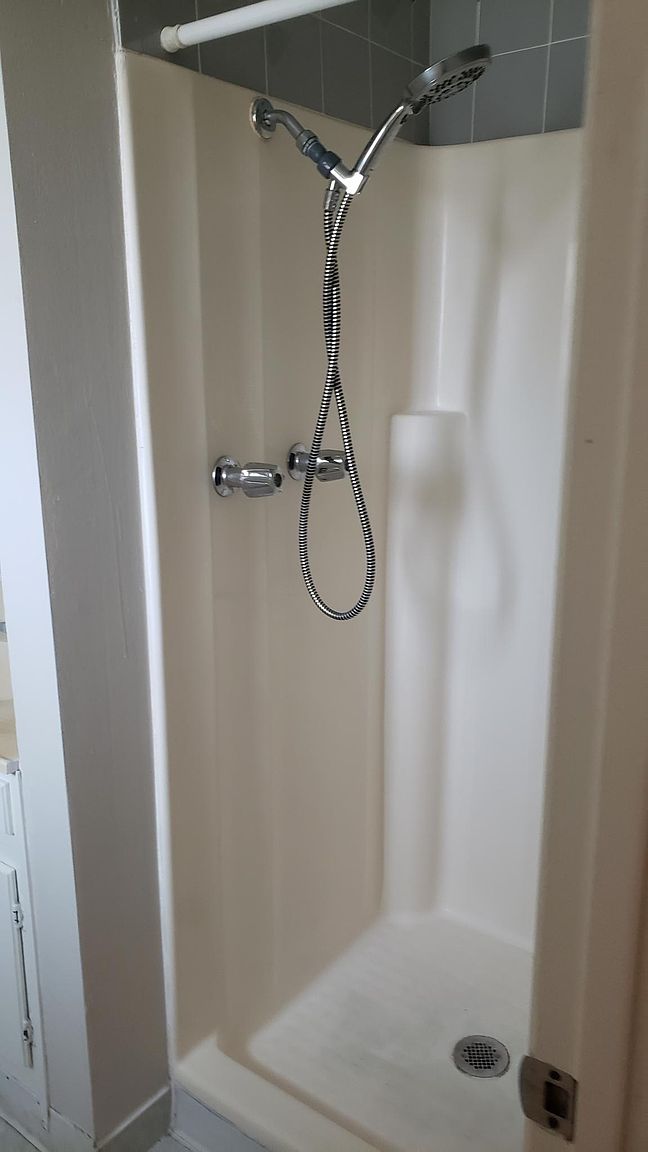 229 Arana Dr photo 2