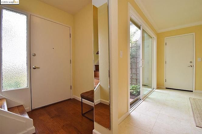 1716 Holland Dr photo 5