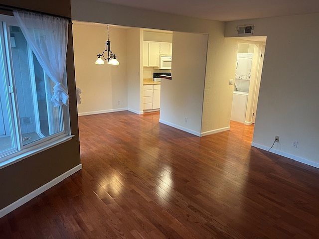 1530 Sunnyvale Ave photo 2