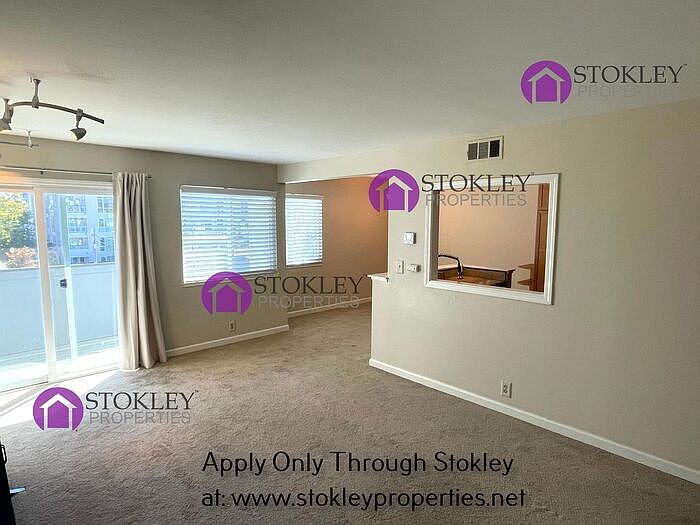 1810 Cole Ave photo 5
