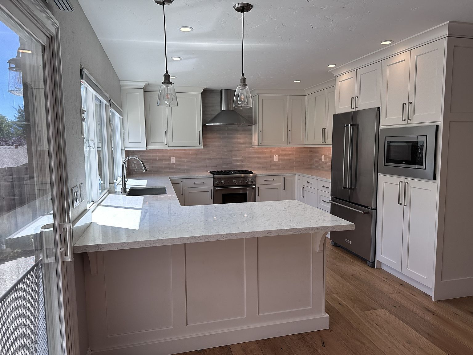 2085 Robb Rd photo 5