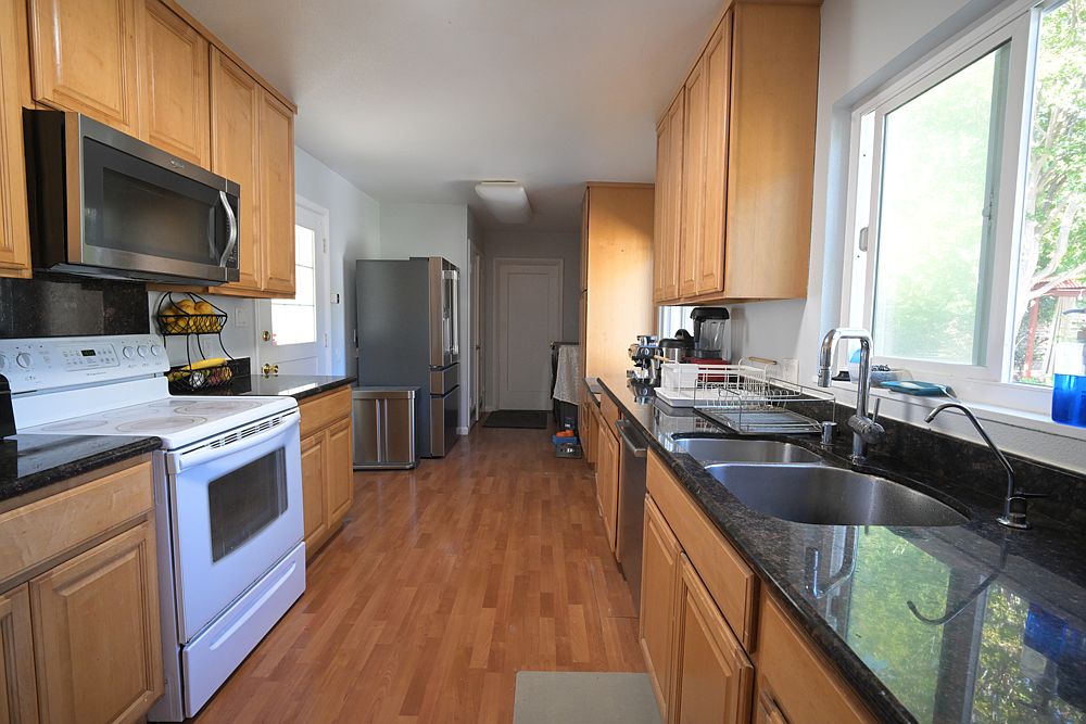 175 Arlene Dr photo 4