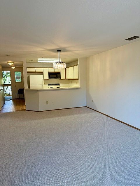 Condos on S Villa Way · Walnut Creek photo 2