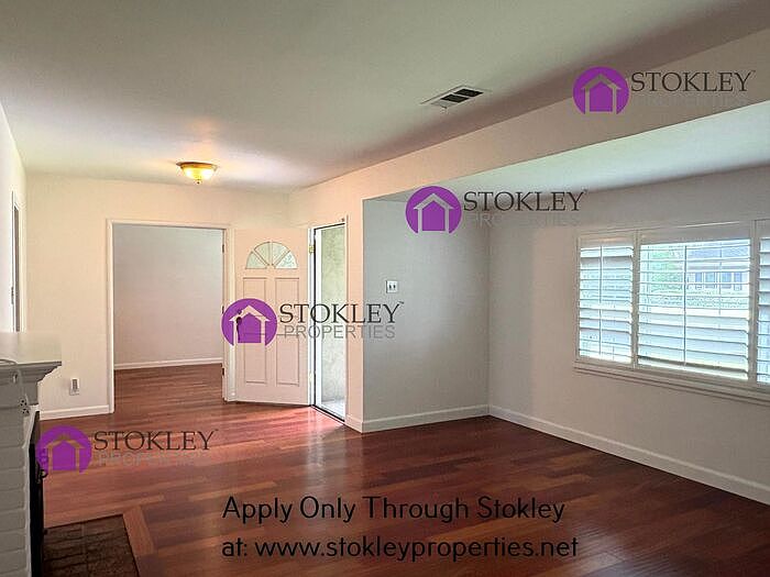 158 Cameo Dr photo 5