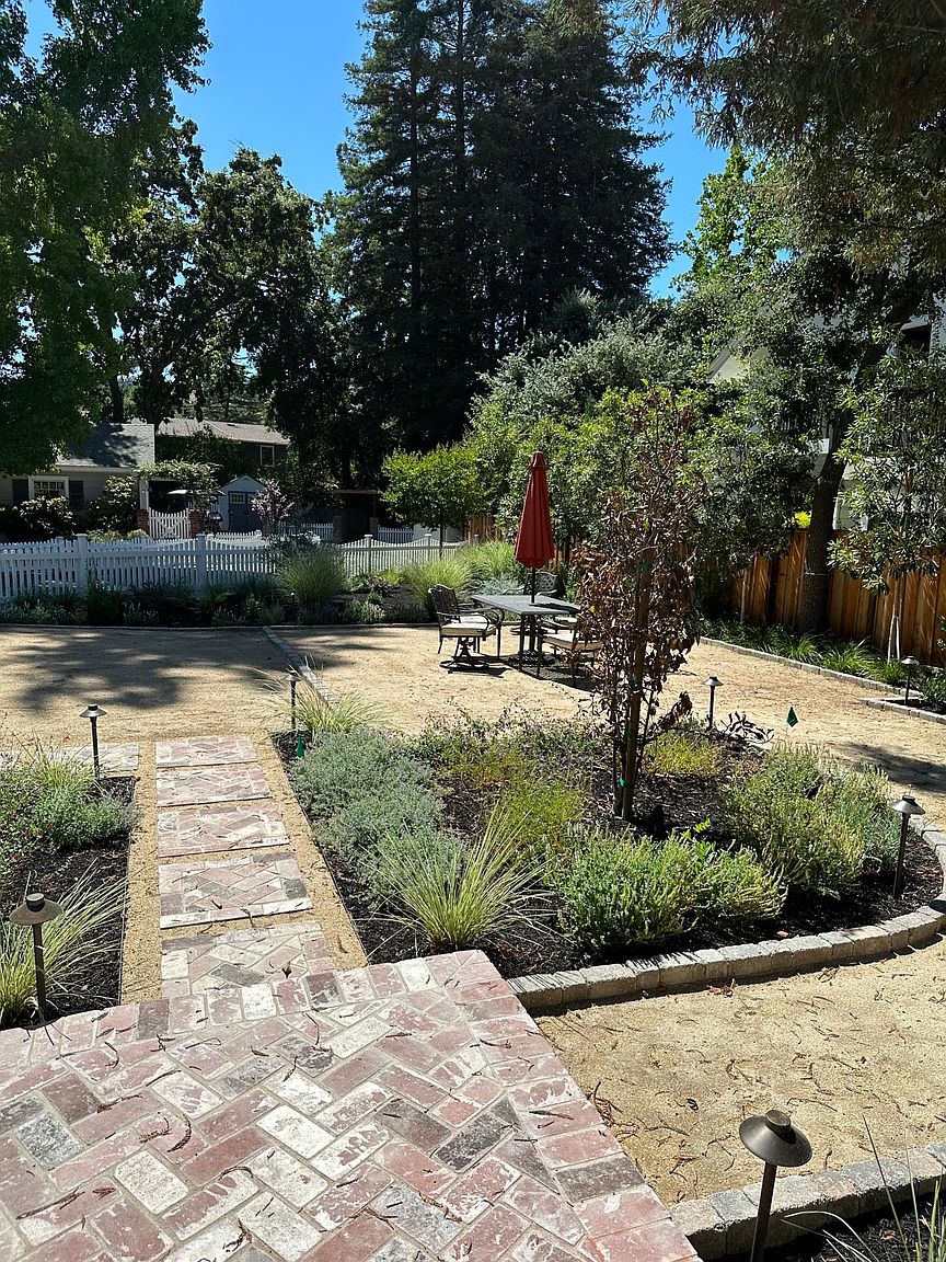 119 El Centro photo 2