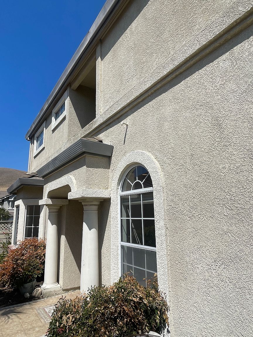 545 Glasgow Cir photo 3