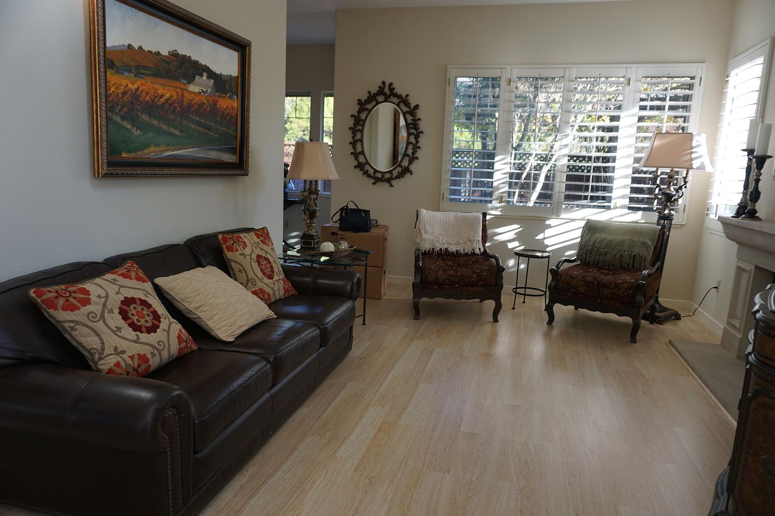 335 Sutton Cir photo 4