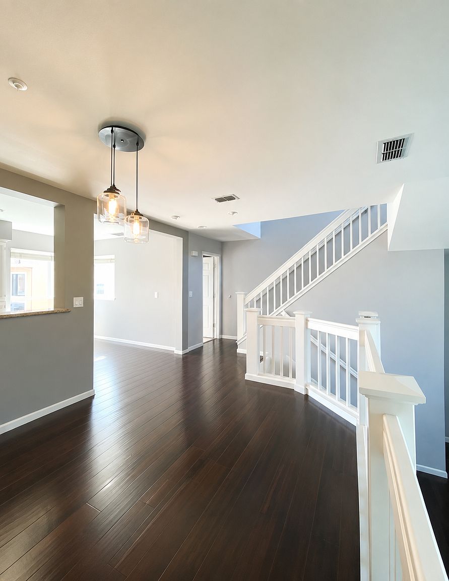 635 Condor Ct photo 5