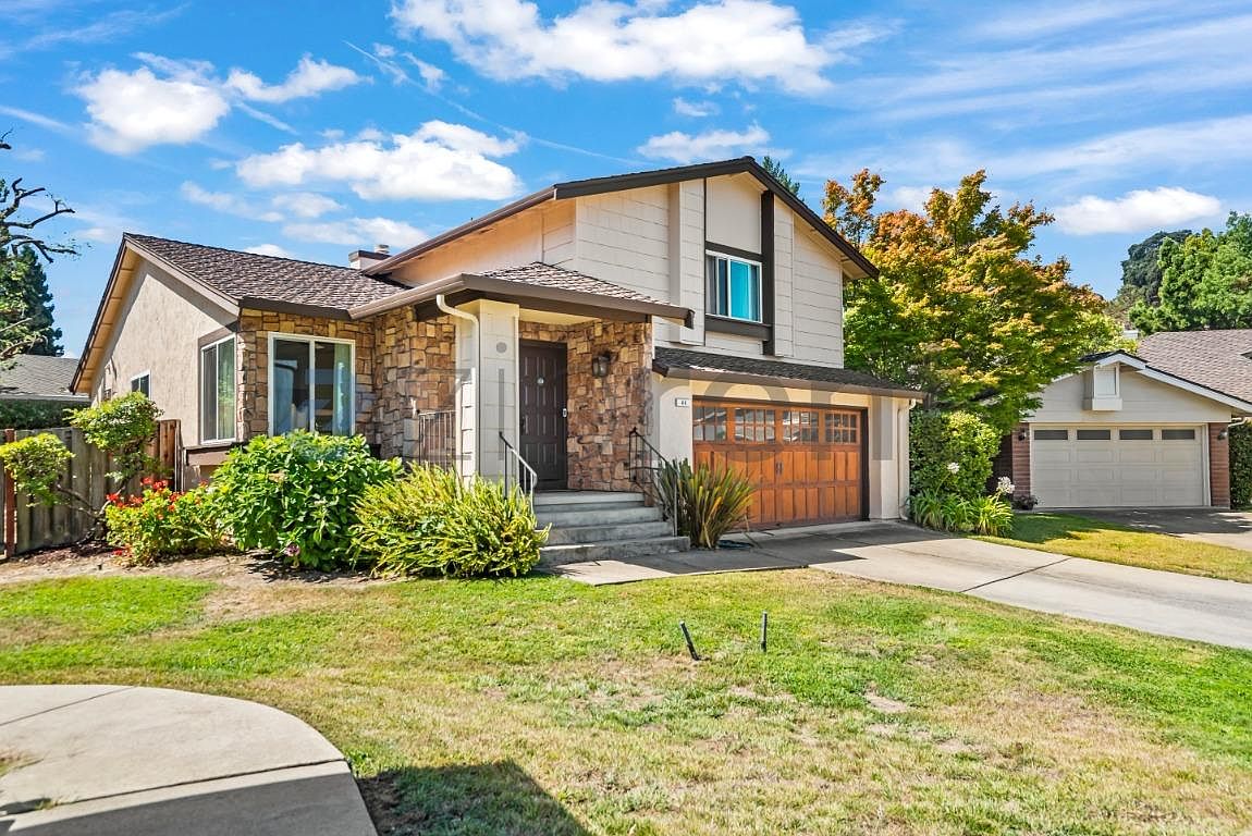 44 Bridlepath Ct photo 4