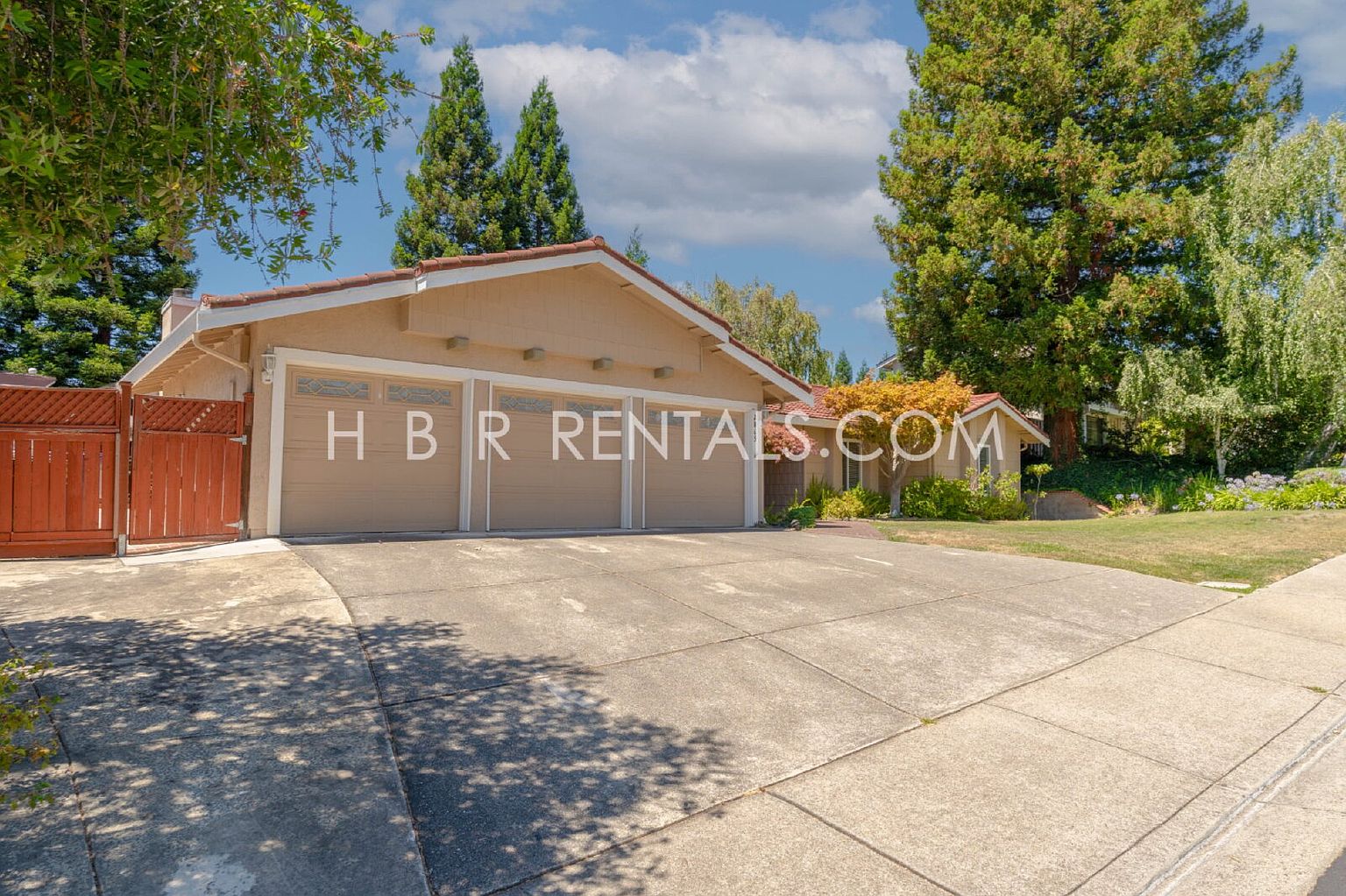 2865 Morgan Dr photo 4
