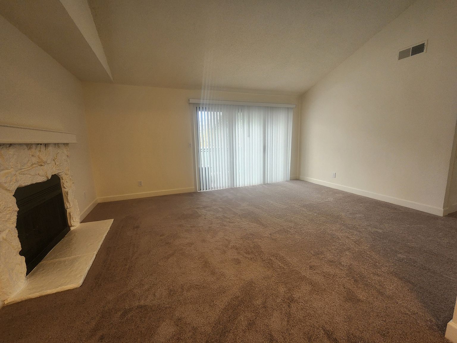 2BR/2BA Condo on Compton Cir · San Ramon photo 4