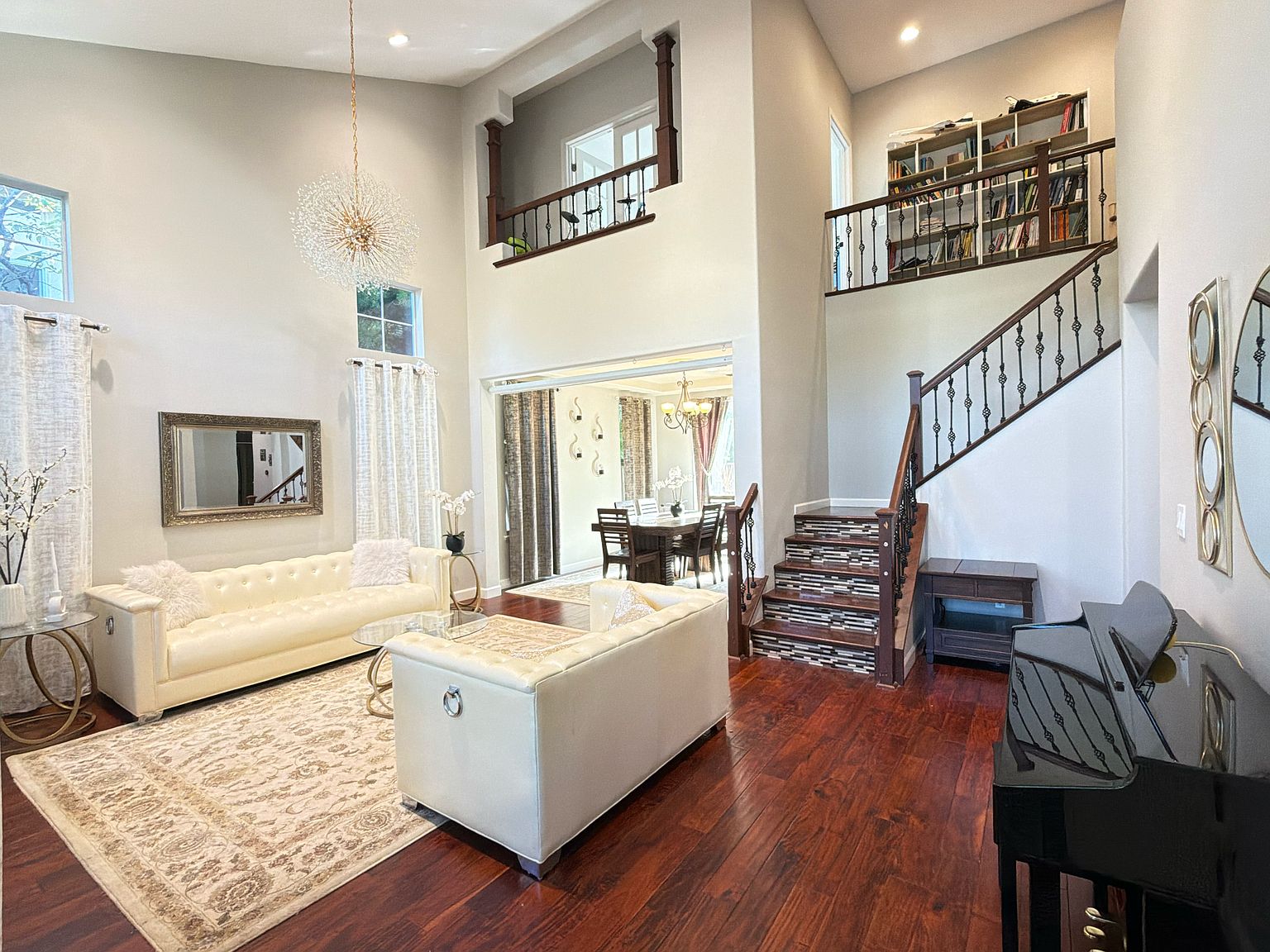 711 Pradera Way photo 2