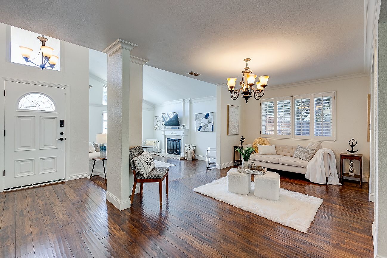 3047 Montevideo Dr photo 4