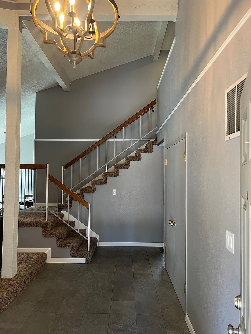 111 Santa Rosa Pl photo 2