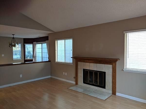66 Springhaven Ct photo 2
