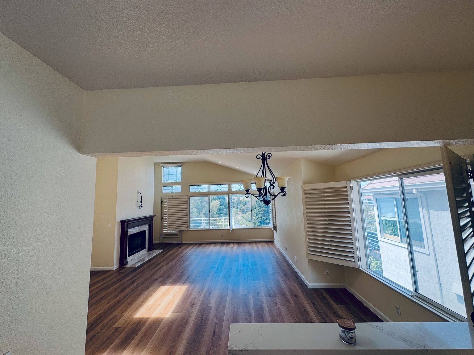 6120 Lakeview Cir photo 5