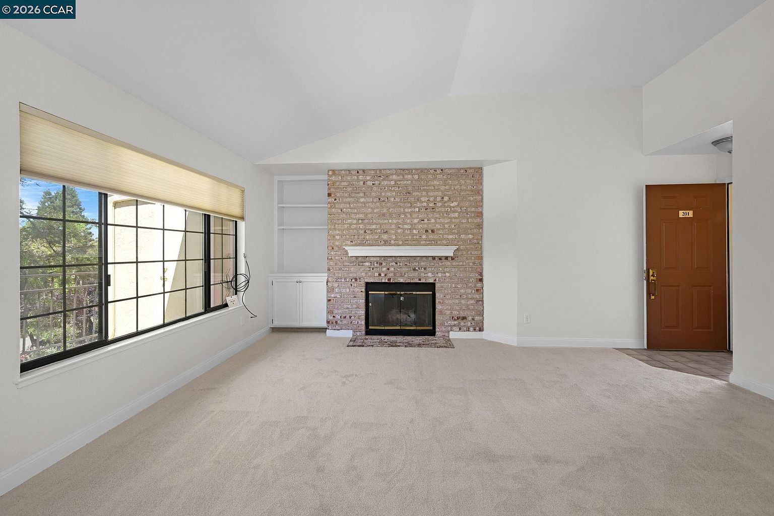 5012 Lakeview Dr photo 5