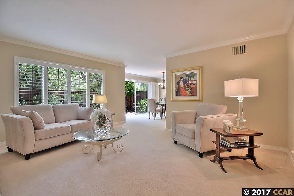 4BR/3BA Townhouse on S Blackbrush Ln · San Ramon photo 2