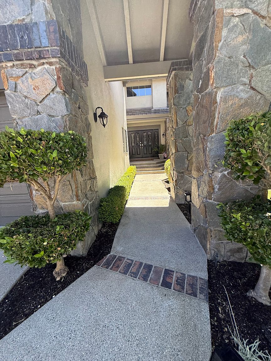 3563 Deer Crest Dr photo 2