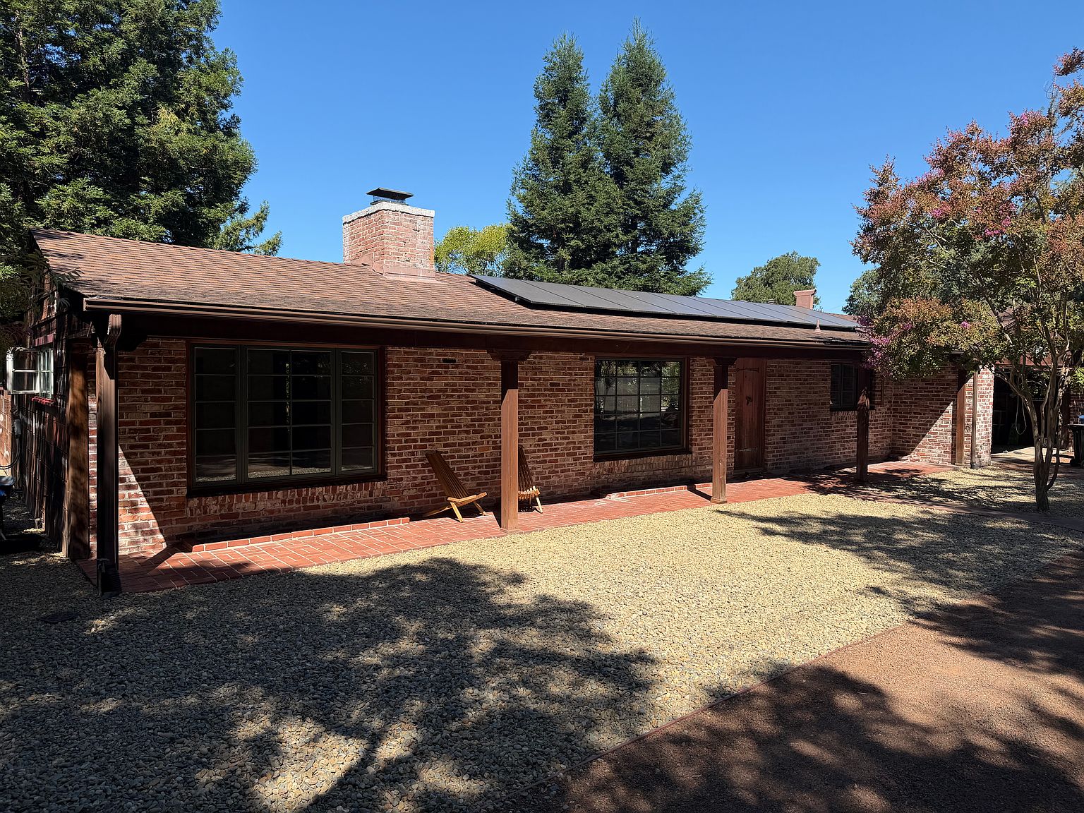 755 Glenside Dr photo 5