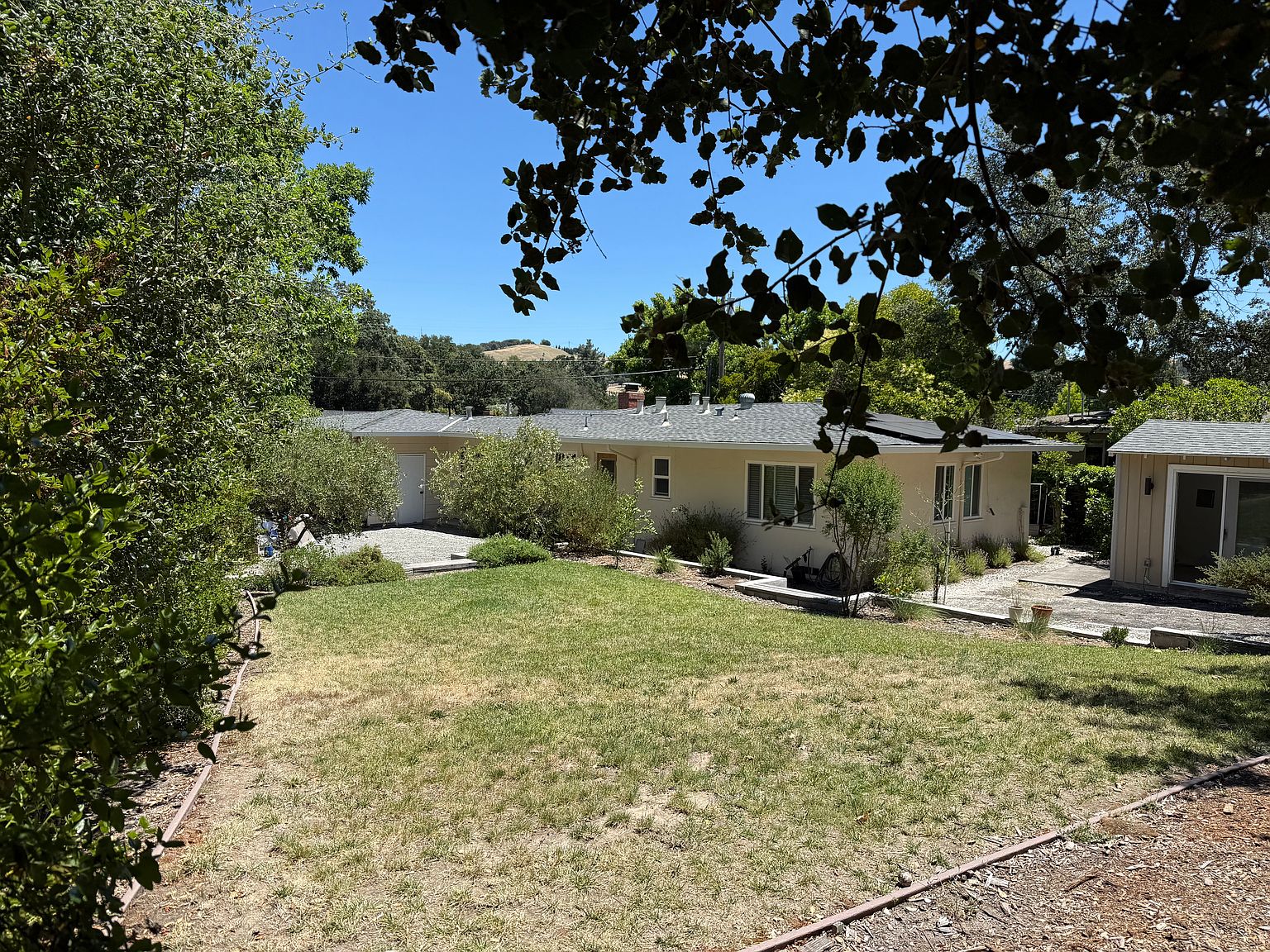 3239 Sweet Dr photo 3