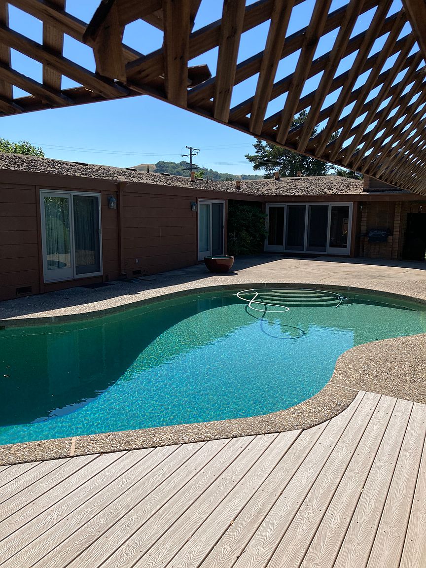 21 Freitas Dr photo 4