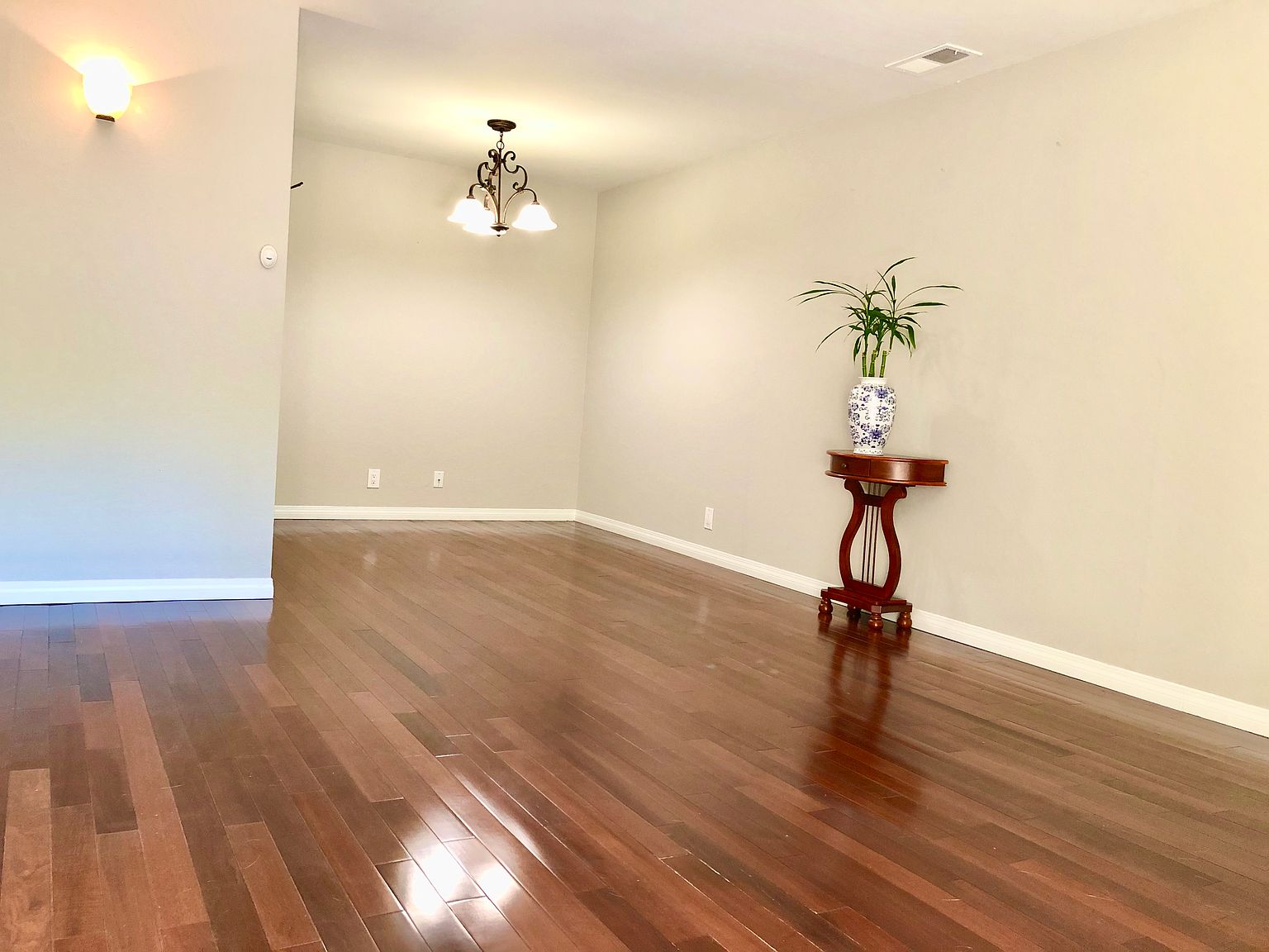 1438 Camino Peral photo 2