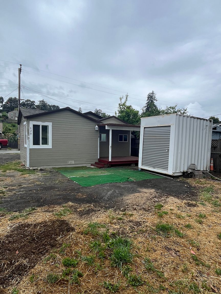 620 Parker Ave photo 5