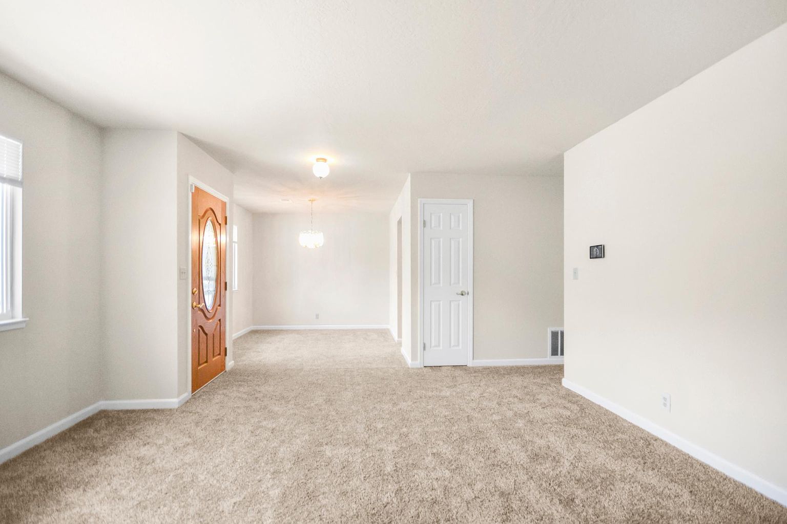 2332 Monte Vista Dr photo 3