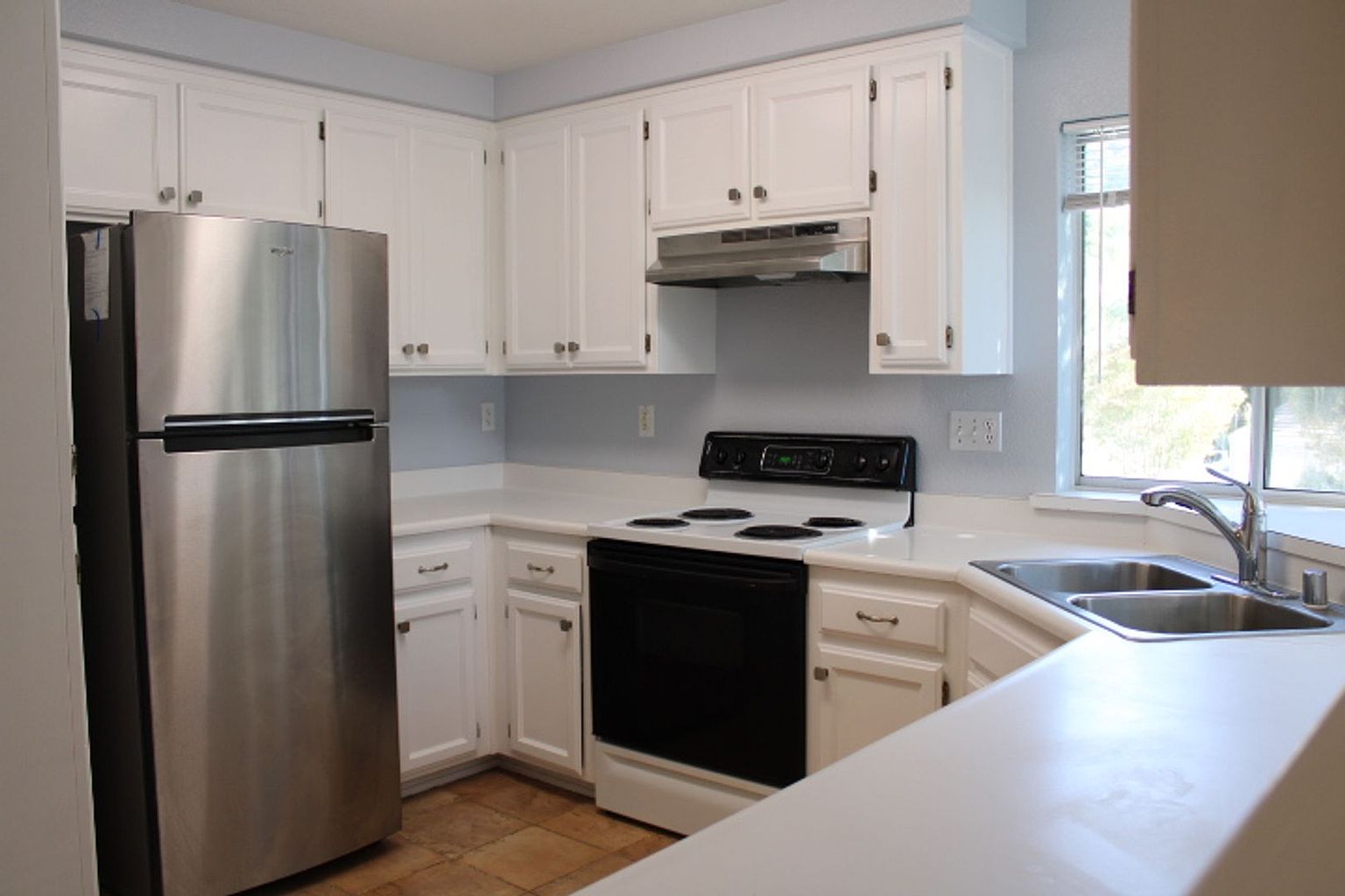 258 Napoli Ct Hercules, CA 94547 photo 4