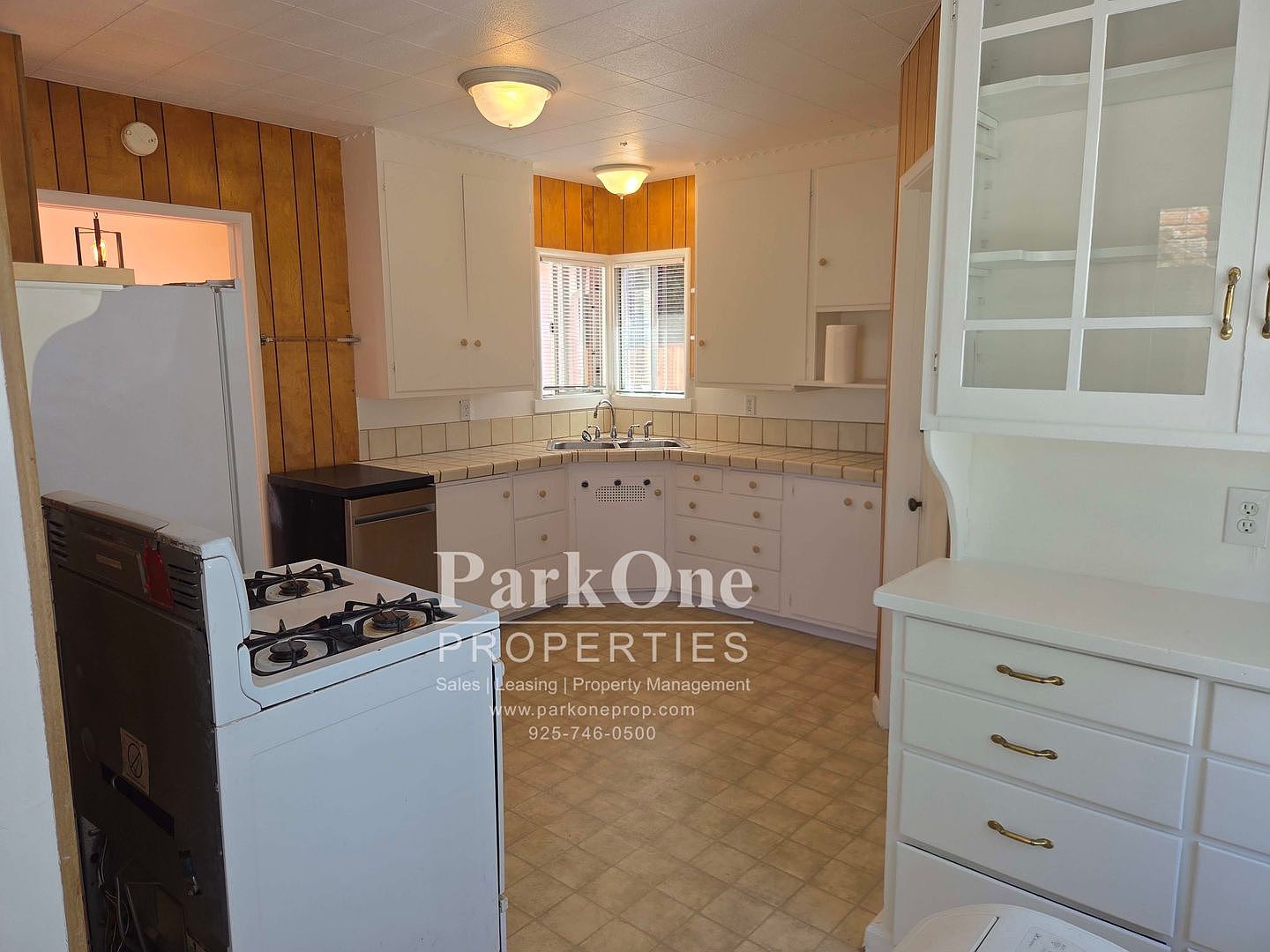 618 D St photo 5