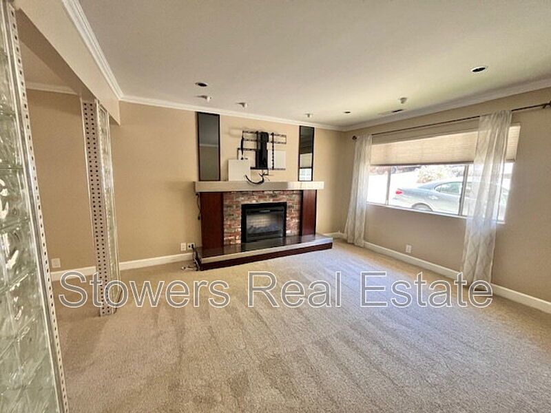 221 Green St Martinez, CA 94553 photo 3