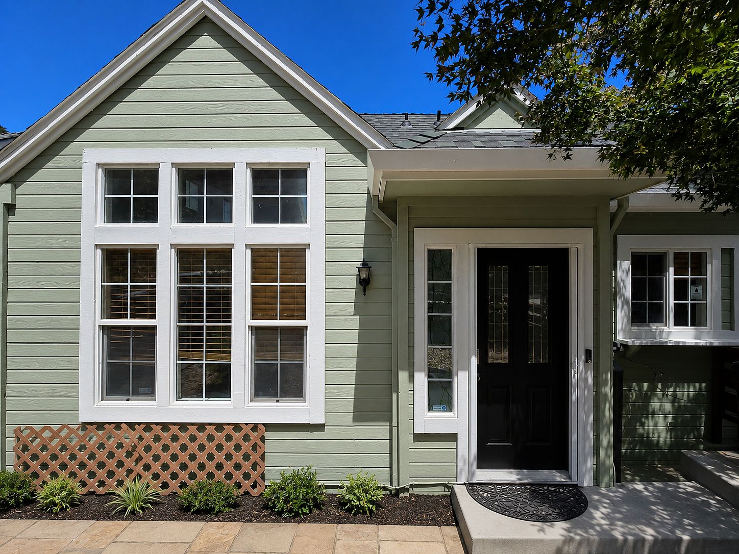 1160 Arlington Way photo 2