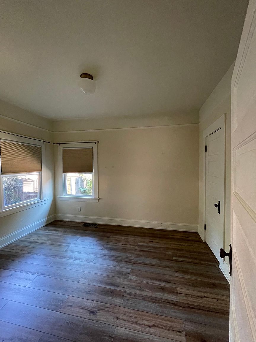 1517 Castro St photo 5