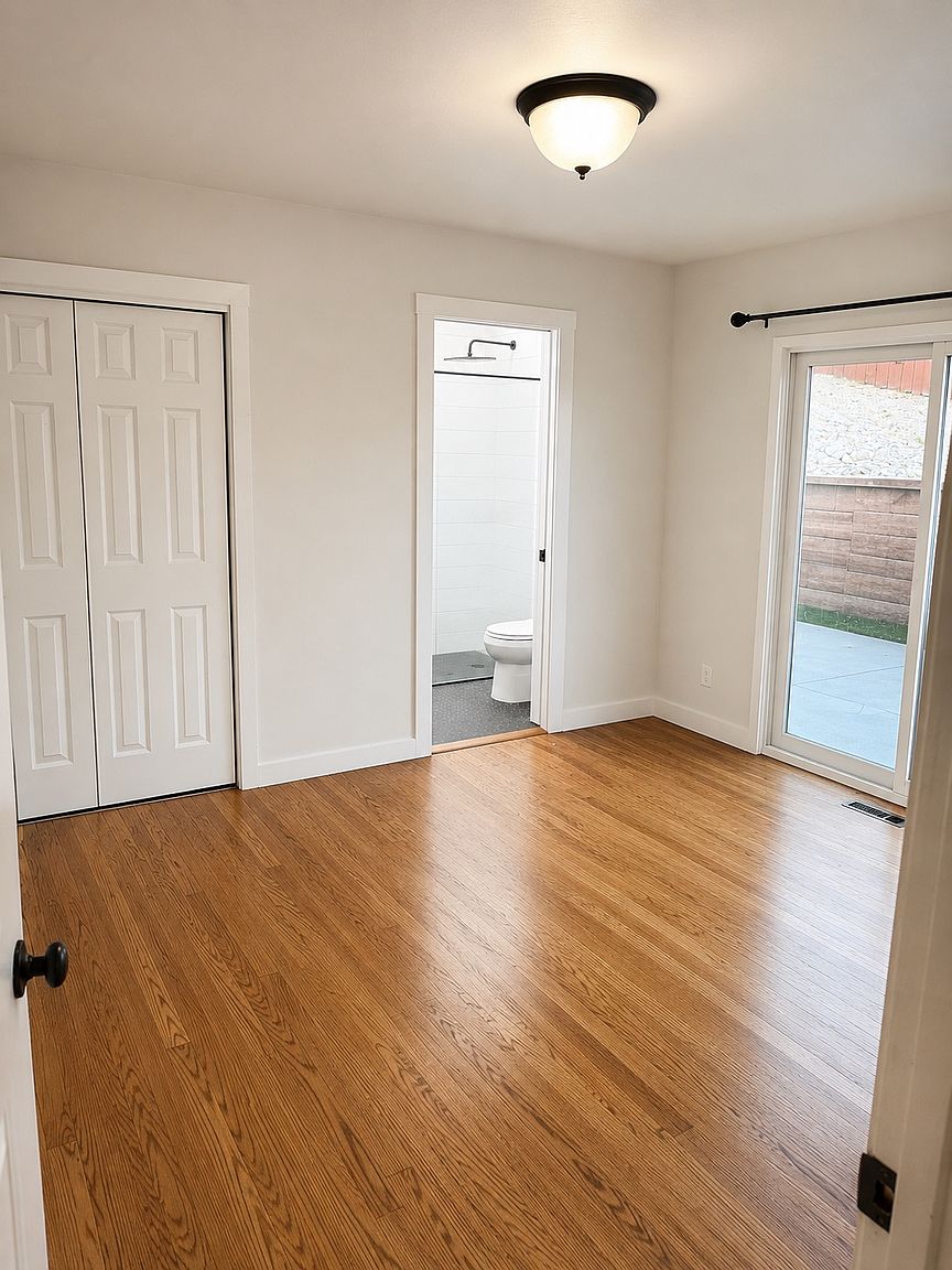344 Leroy Ave photo 5
