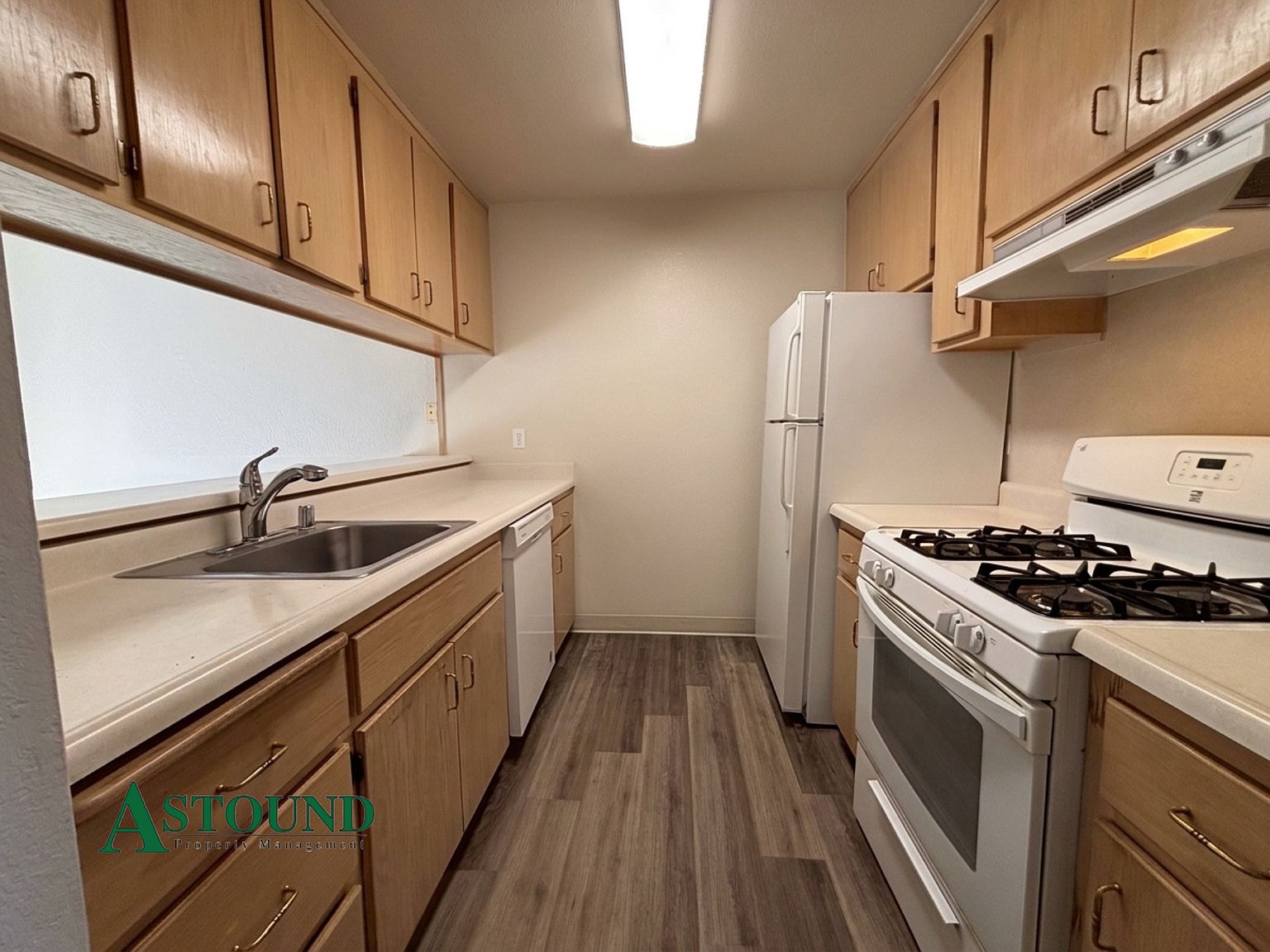1244 Marionola Way photo 2