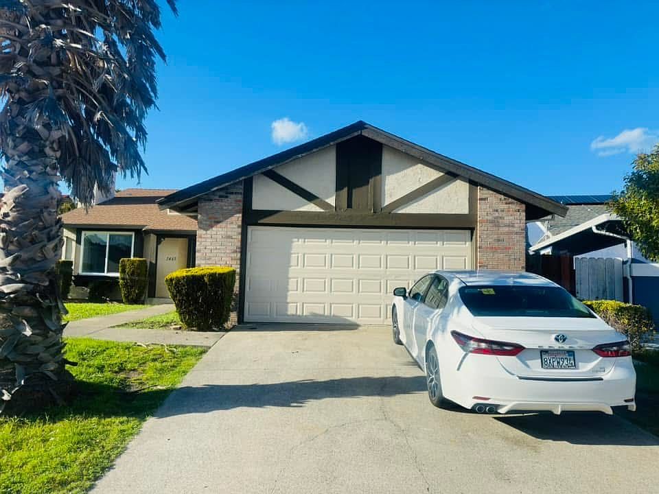 1465 Madrone Way photo 2