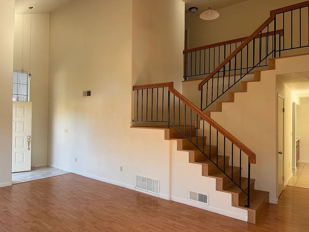 5559 Cerro Norte Dr photo 4