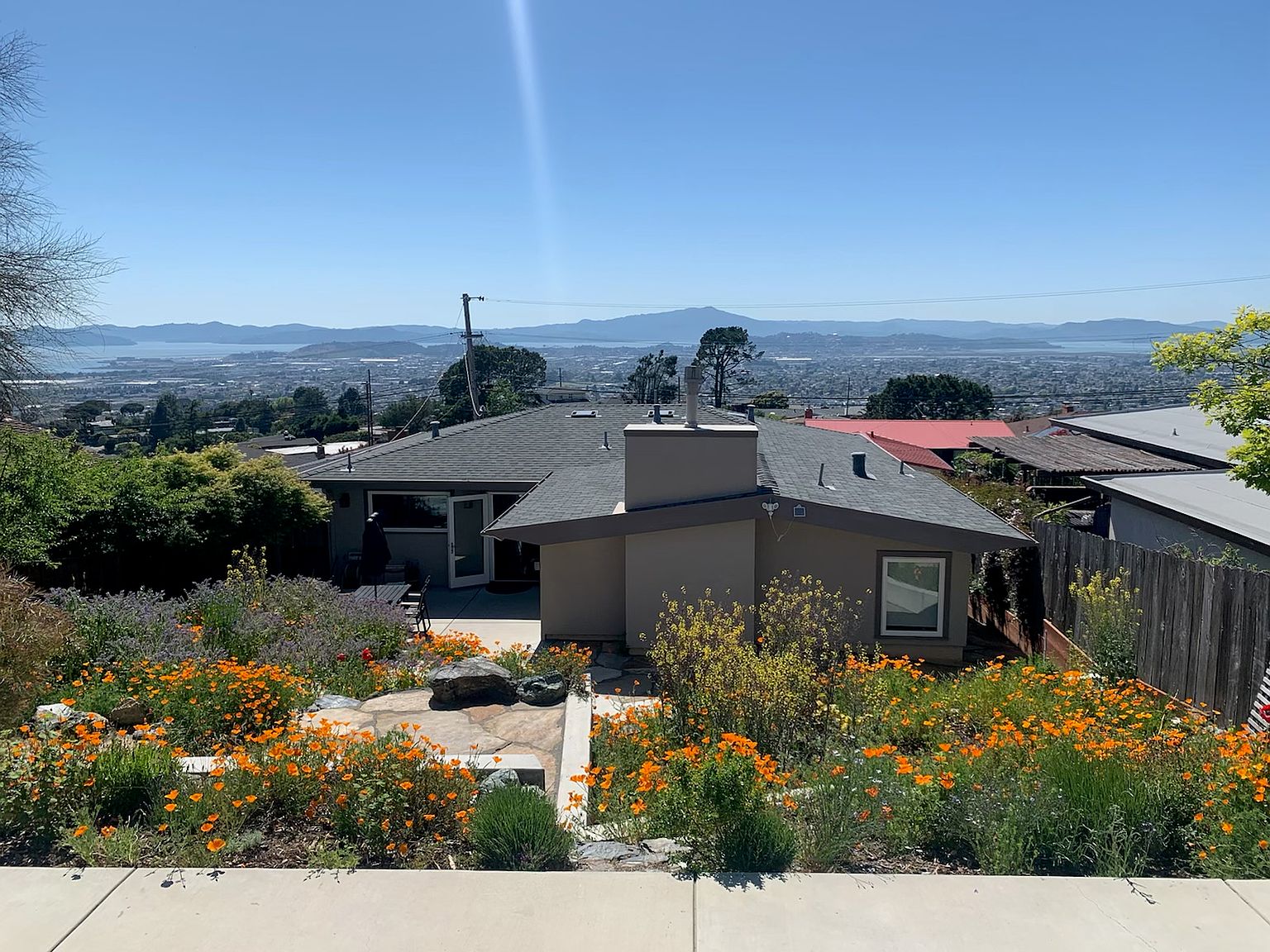 2720 Del Monte Ave photo 5